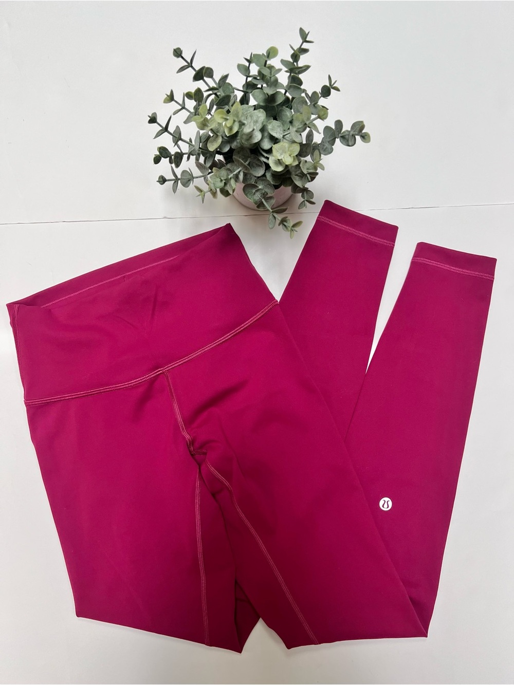 Lululemon Wunder Train High-Rise Tight 28" Size 4